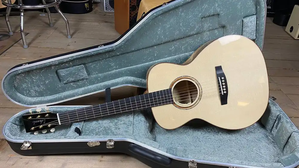 Lakewood M-52 Premium Grand Concert Premium Serie L.R.Baggs Anthem Begrenztes Angebot