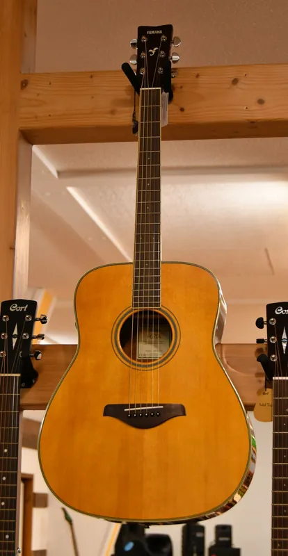 YAMAHA FG-TA TransAcoustic Westerngitarre, Vintage Tint Kostenloser Versand