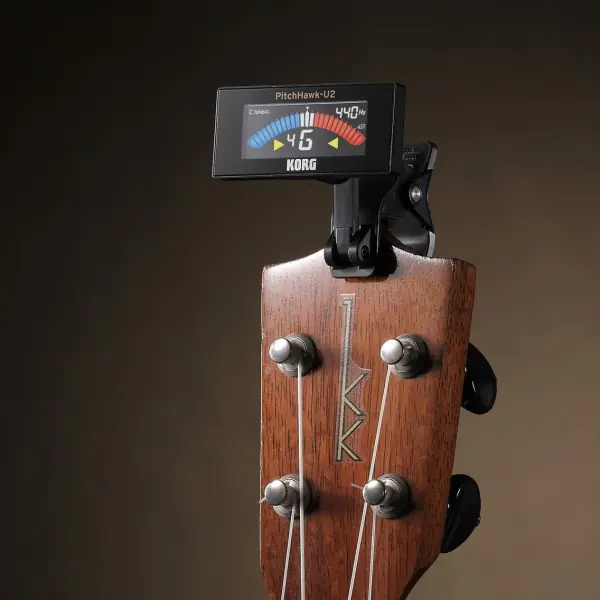 Nur Heute KORG AW-3U2-BK Ukulele Stimmgerät Clip mit Piezosensor, schwarz (PitchHawk-U2)