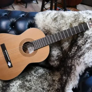 Neue Kollektion LA MANCHA Rubinito CM/53 Konzertgitarre 1/2