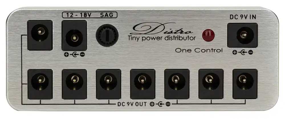 Sonderangebot One Control Micro Distro - Tiny Power Distributor, All-In-One-Pack, Shiny Silver