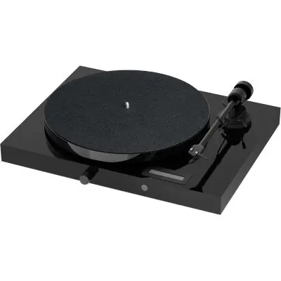 Saisonangebot Pro-Ject Juke Box E1 All-in-one Schallplattenspieler HG-Schwarz inkl. OM5e