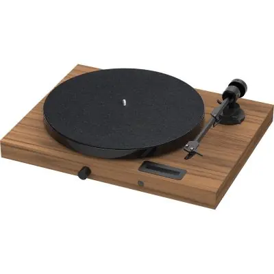 Pro-Ject Juke Box E1 All-in-one Walnuss Schallplattenspieler inkl. OM5e Sonderaktion